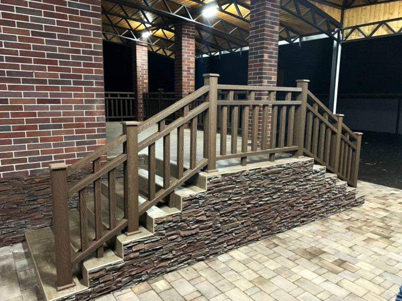 Ограждения для террасы и входных лестниц на плитку из ДПК EasyDecking Wood-X