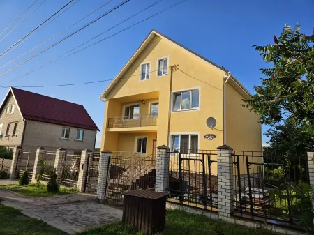 Отделка фасада «американкой» в Брянске: реализованный проект на ул. Дачной